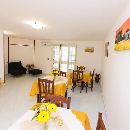 B&B La Casa Nel Borgo Specchia Exteriör bild